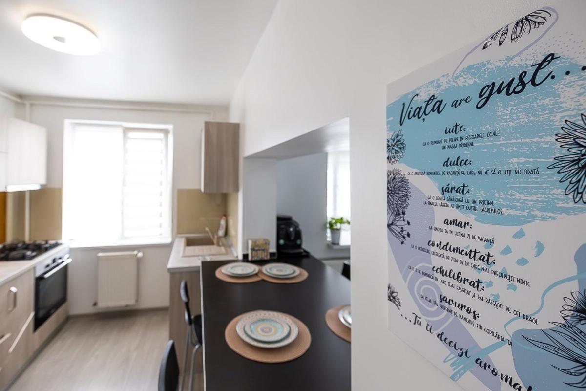 Apartament Expoparc ピテシュティ エクステリア 写真